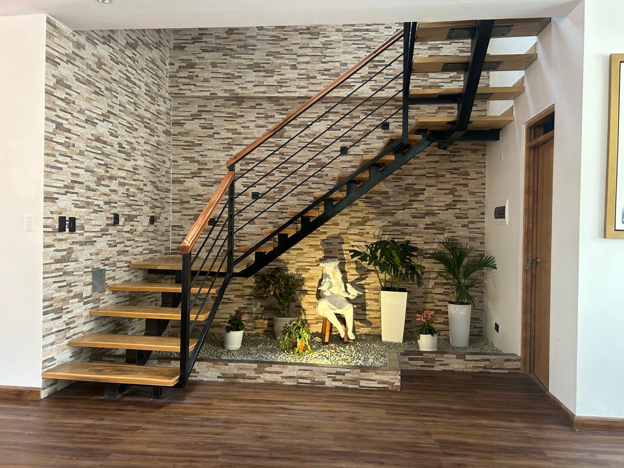 Vivienda Familiar , Calca - Cusco — 4 Pisos